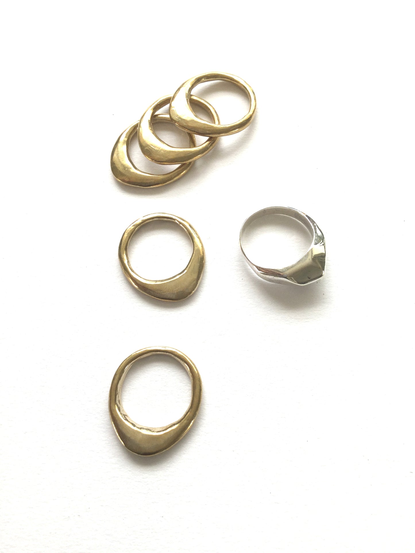 Simple Stacking Rings